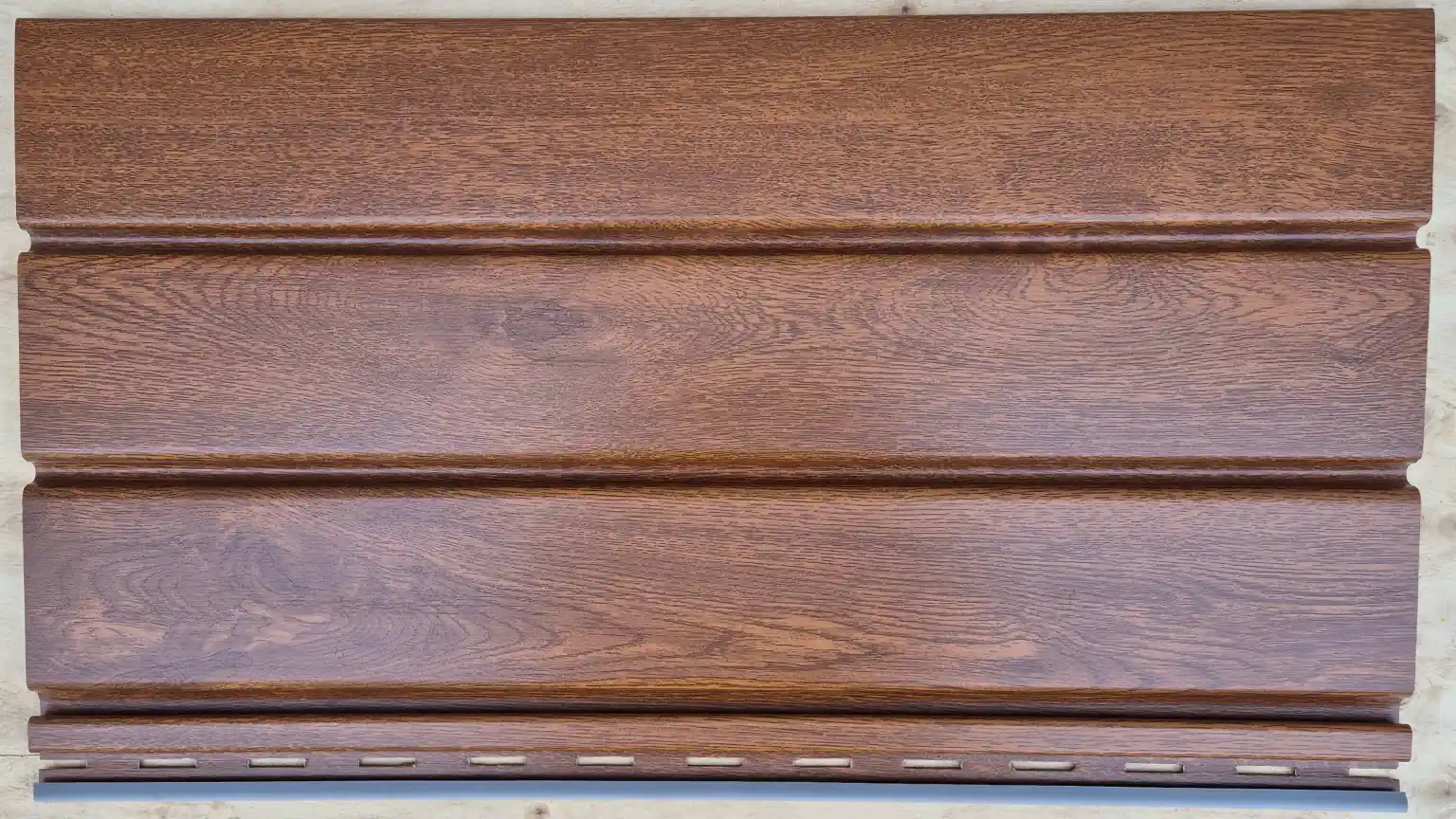 Golden Oak – 3 Groove